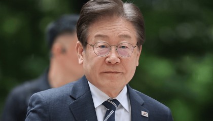 韩国最大在野党党首李在明发表特别声明：尹锡悦违宪违法