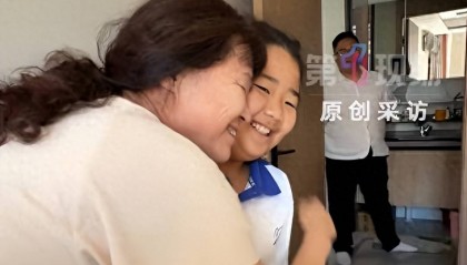 深圳一家人自驾去北京看升旗后，丈夫临时改道，自驾千里带远嫁妻子回家！网友：我想楼下的妈妈了
