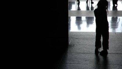 江油霸凌事件：为何弱势家庭的孩子容易被欺负？丨中听
