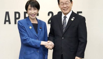 以“相互了解”为主，未涉及争议话题，韩日领导人“礼节性”会晤40分钟