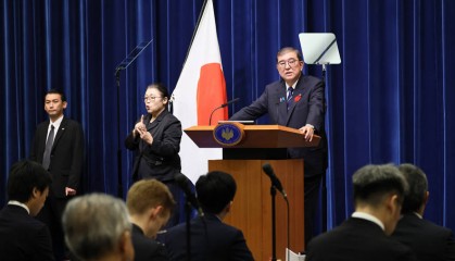 石破茂通篇未提日本战争罪行的讲话，何以让高市早苗恼羞成怒？