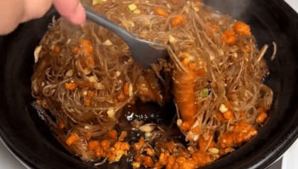 上海一女子点了个88元的菜，结账变358元！餐厅称服务员是新来的，食材是临时叫的外卖……