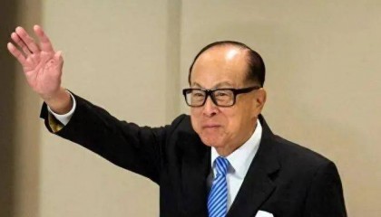 中美谈妥后24小时，李嘉诚旗下集团打破16天沉默，港口不卖了？