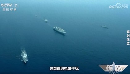近日曝光！中国用一辆吉普车虚拟10万吨航母，南海戏耍美军侦察机