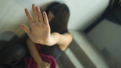 女生一个月被打13次不算霸凌？怎样才算