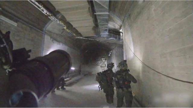 数十架军机呼啸升空,120名以军特种兵奇袭:伊朗遭遇巨大惨败