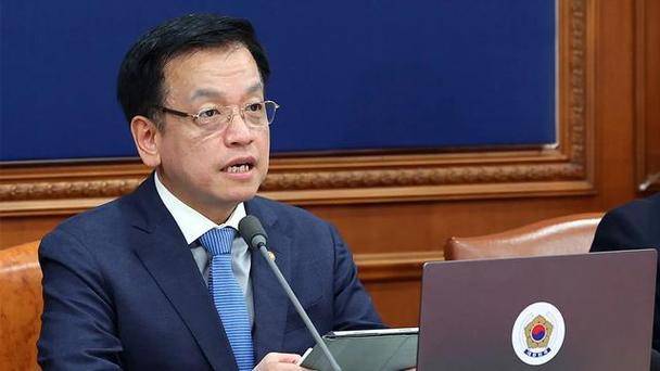 韩国政坛风云突变！五大力量拧成“铁索”，不给尹锡悦留下活路？