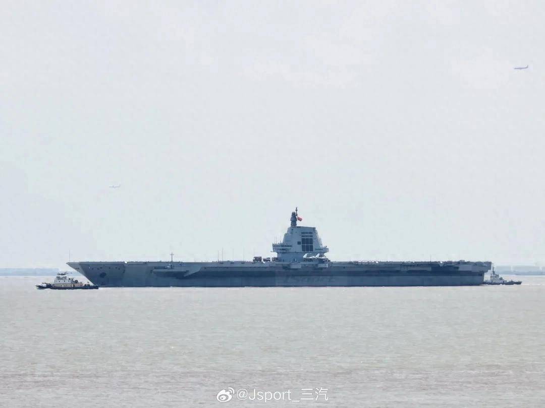 “福建”舰第7次海试走出“诡异航迹”，已完成“抗冲击试验”？