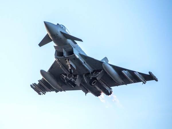 买不到F-35，不愿意买枭龙，不敢买歼-10，土耳其只能买台风了？