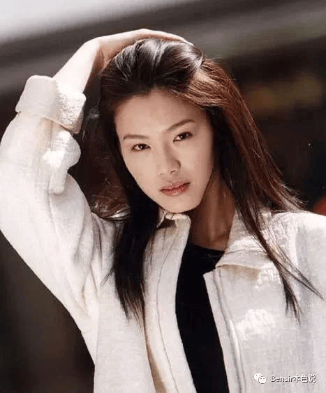 44岁于娜发胖，她曾是清冷系美女鼻祖，同时迷倒刘烨和印小天