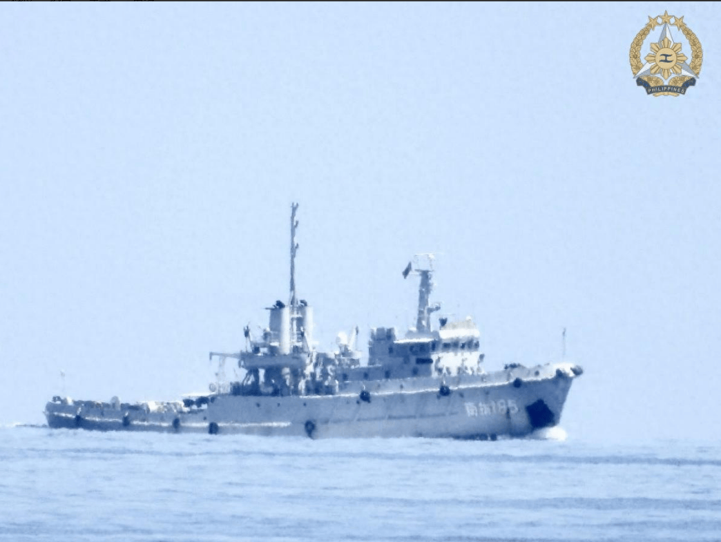 解放军拖船赶到仁爱礁，离破船还剩最后5海里，清场进入倒计时？