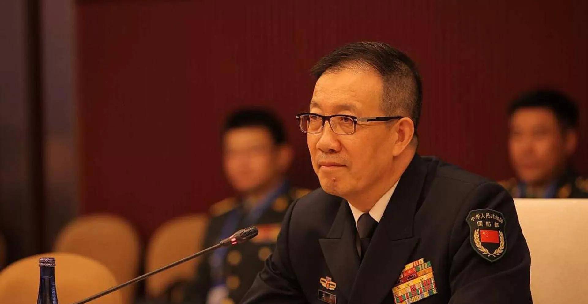 刚设保护区，黄岩岛就爆发冲突，解放军派大量军机拦截，董军接到美方电话