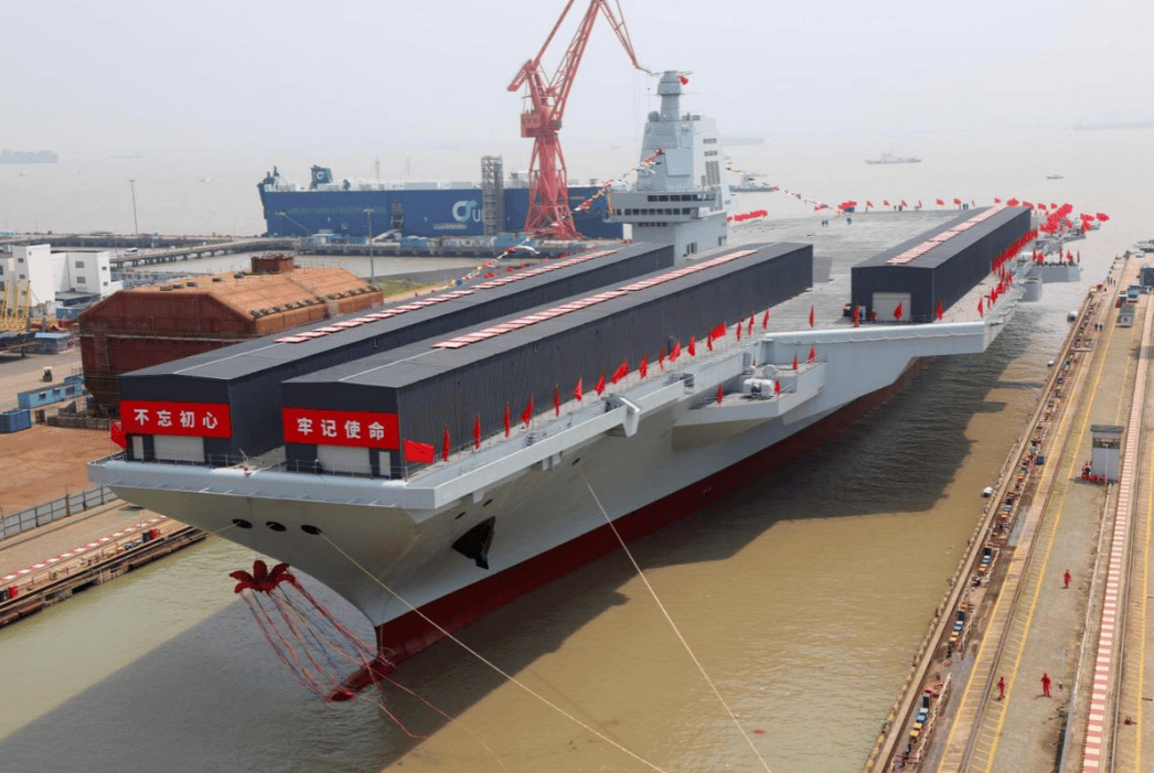 福建舰突然南下？或将穿越台湾海峡，正式服役进入倒计时