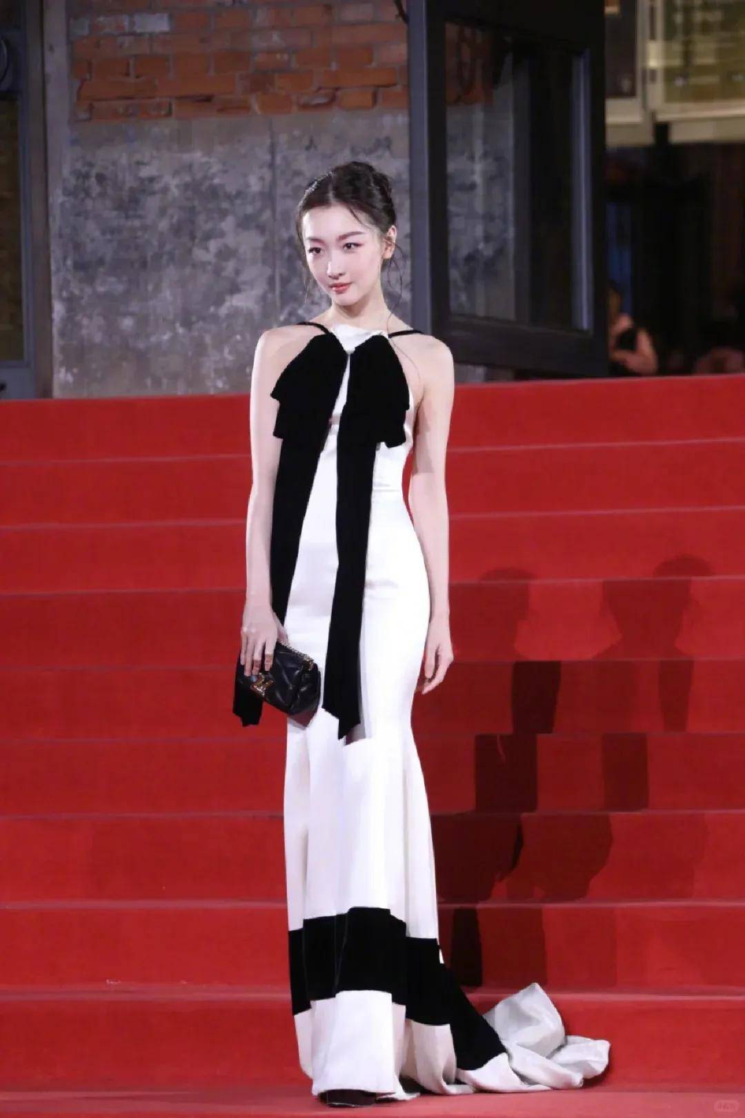 娇嫩的杨幂、干练的秦海璐、优雅的叶童——平遥国际电影展星光回顾