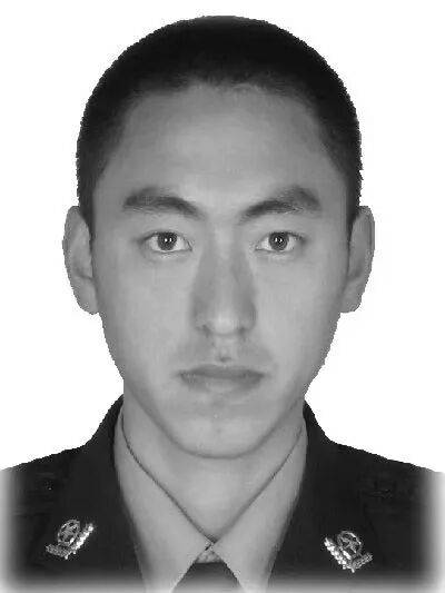 郑亮在执法现场被撞牺牲，年仅37岁