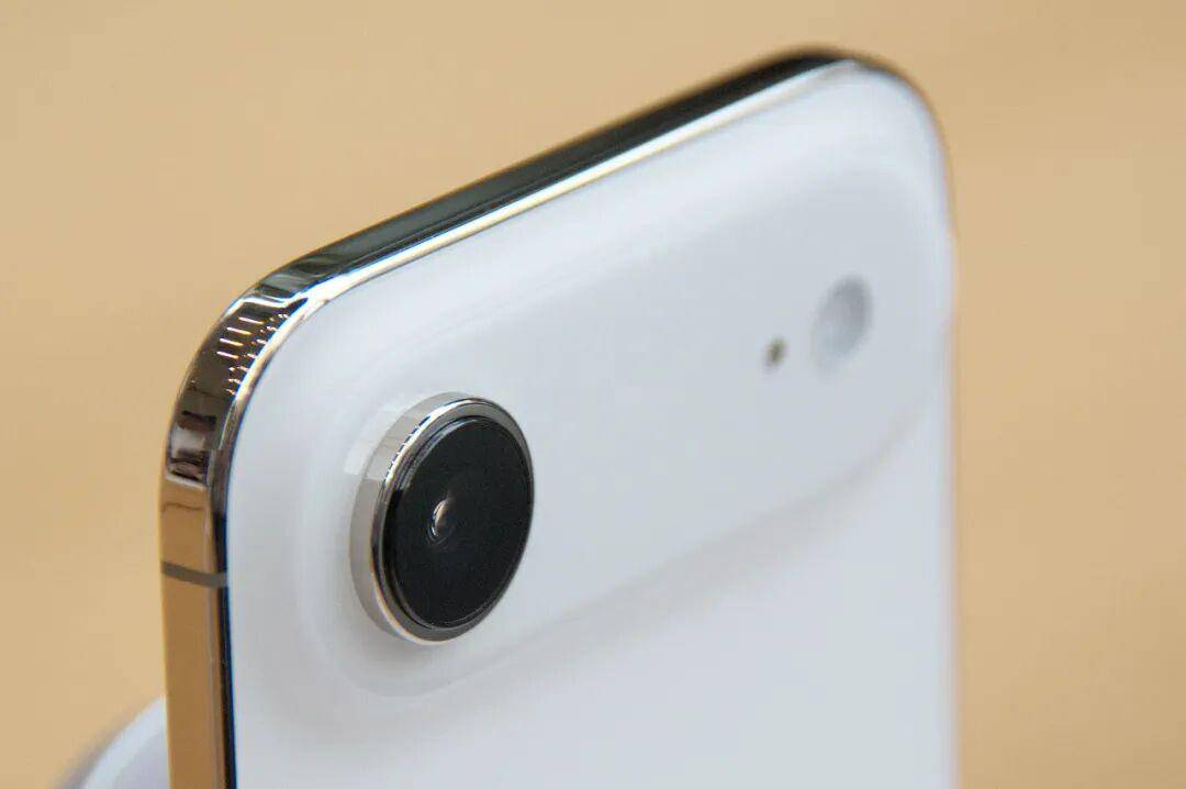 移动联通双双宣布，已有上万人预约！网友：国行iPhone Air要来了吗