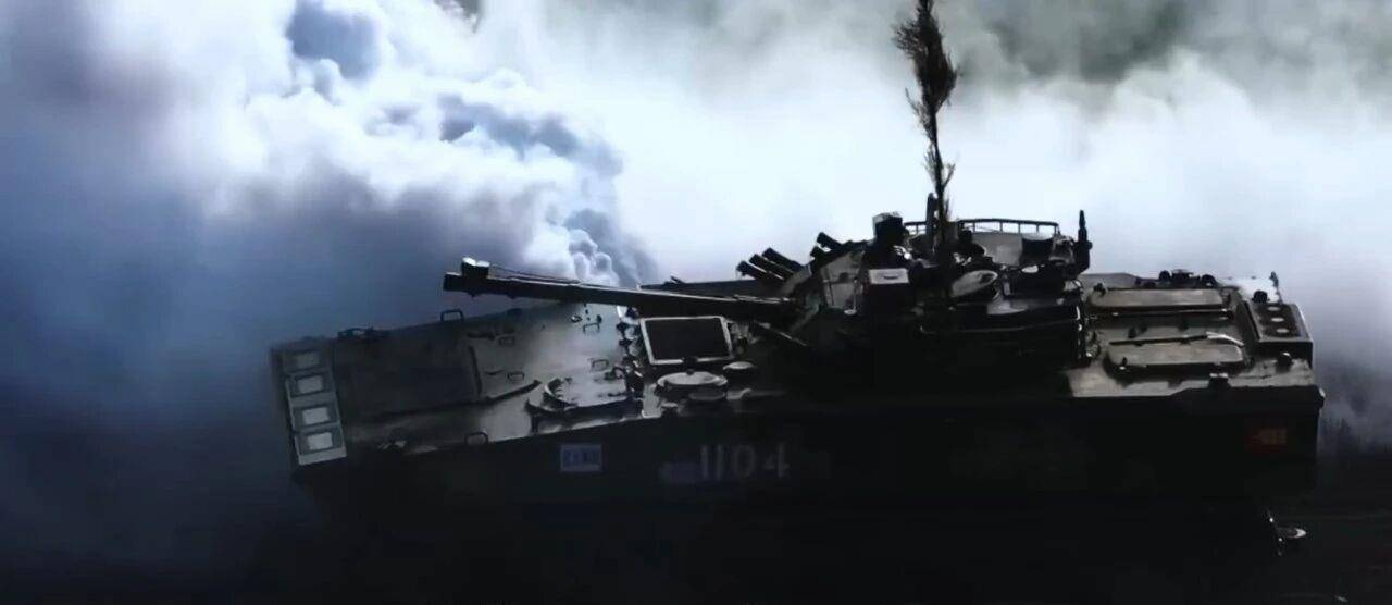 大场面！机器狗、无人机开路，实兵对抗演练画面公布