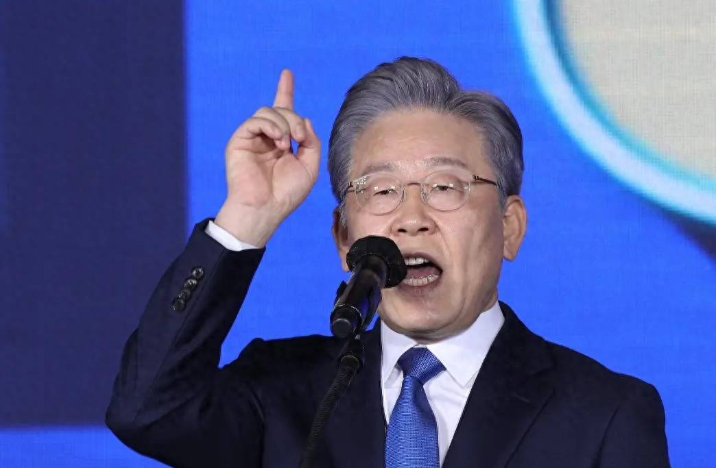 李在明清理遗毒，韩国军方大换血，最高指挥机构全面换人！