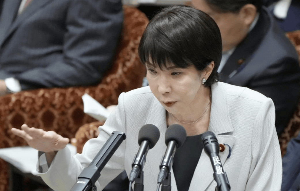 高市早苗没想到,中方直接对日本发“掉脑袋警告”,琉球问题也被摆了上来