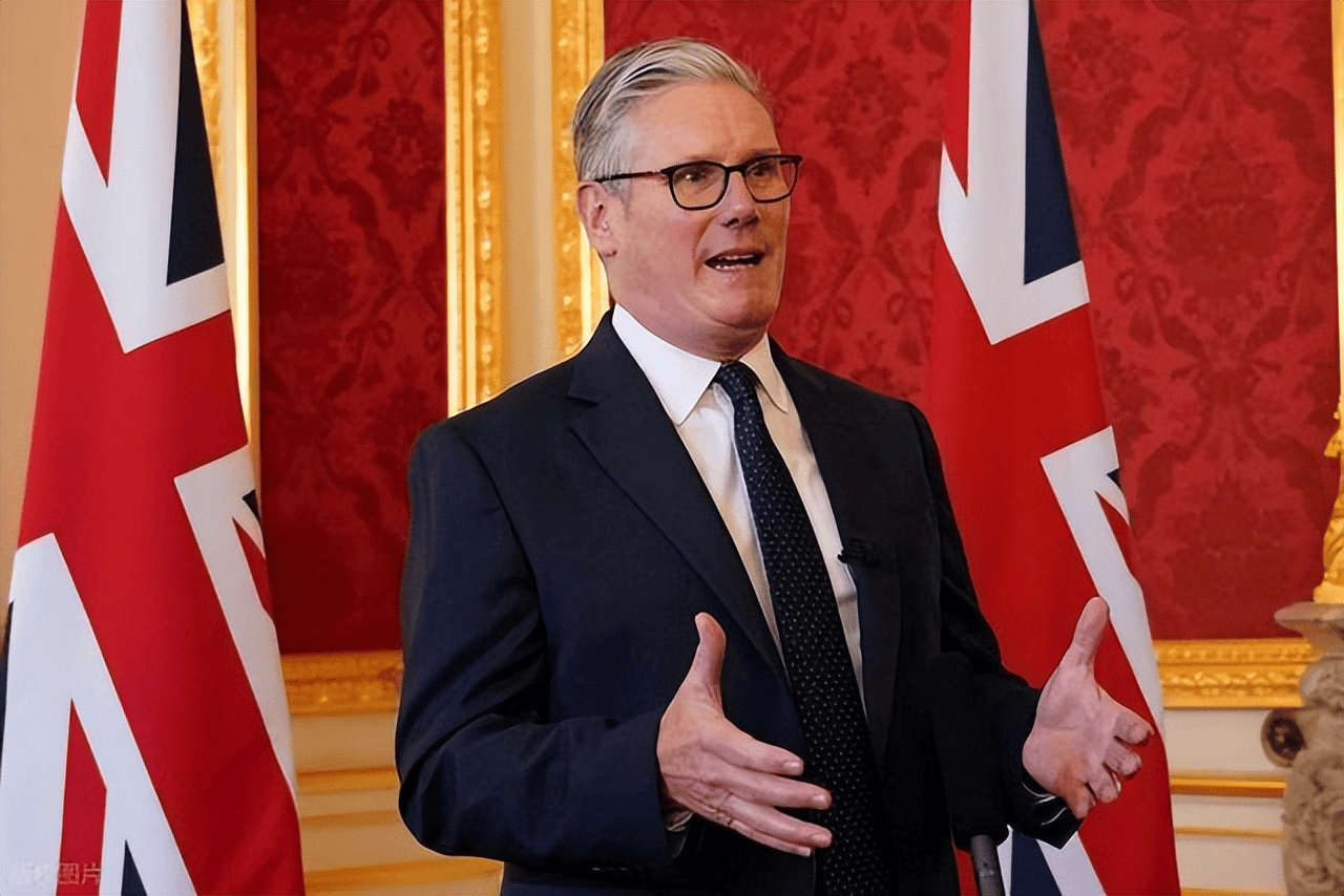 英国的请求，中方当场爽快答应，送给斯塔默的两句话，值得他细品